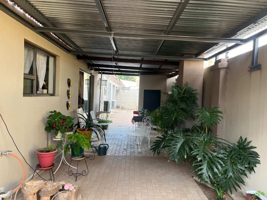 3 Bedroom Property for Sale in Olyfvenhoudtsdrift Northern Cape